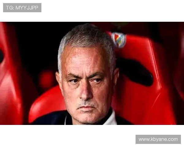 葡媒称穆帅拒罗马前锋赴本菲卡